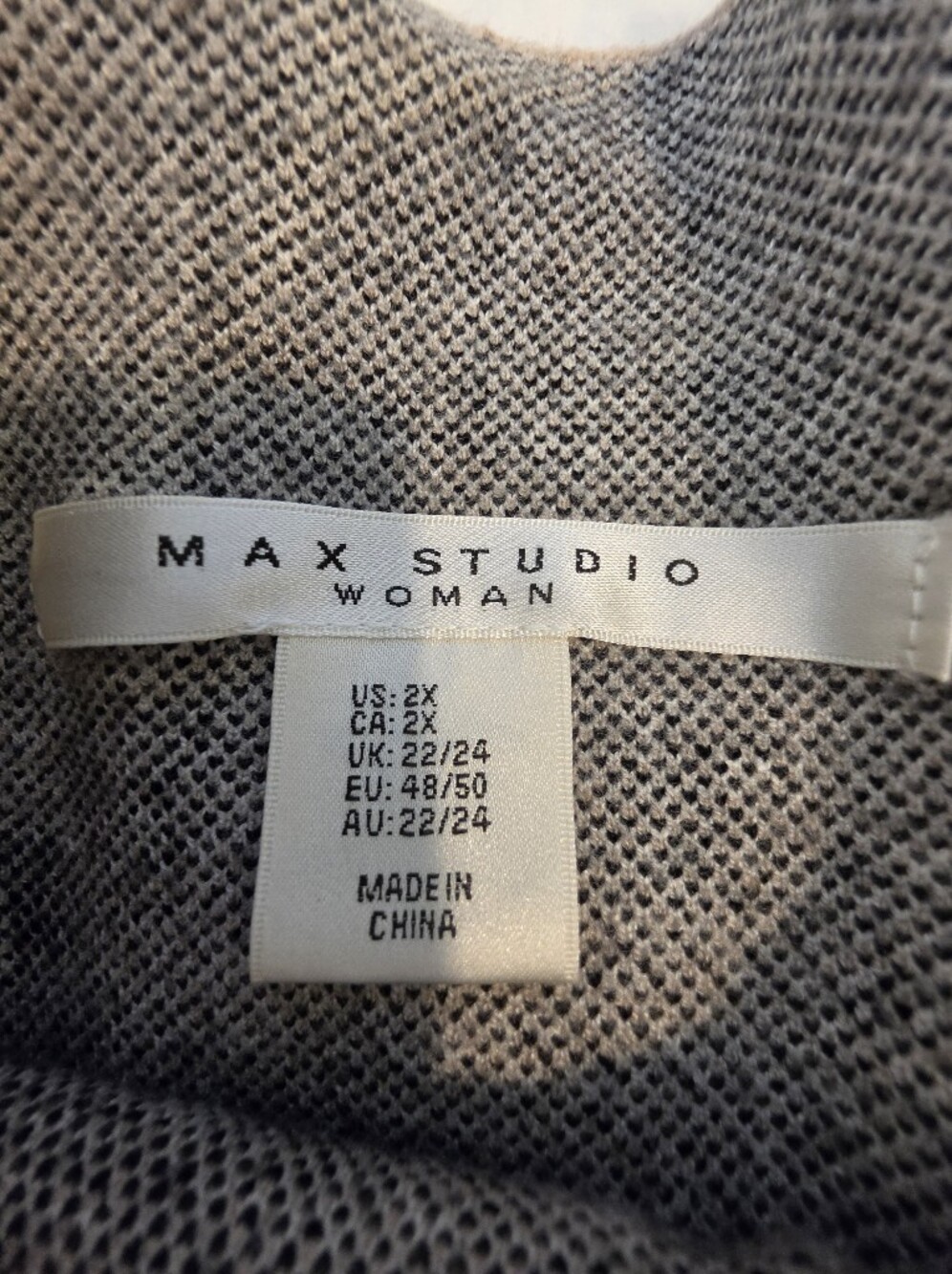 Max Studio Beige and Black Plaid Turtleneck Sweater Size 2X - Picture 5 of 6